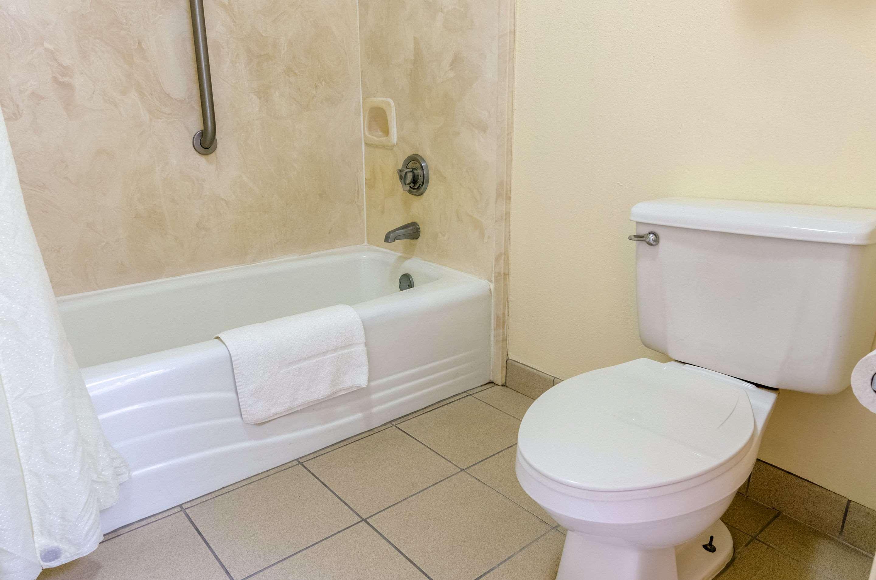 Econo Lodge Inn & Suites Gulfport Dış mekan fotoğraf