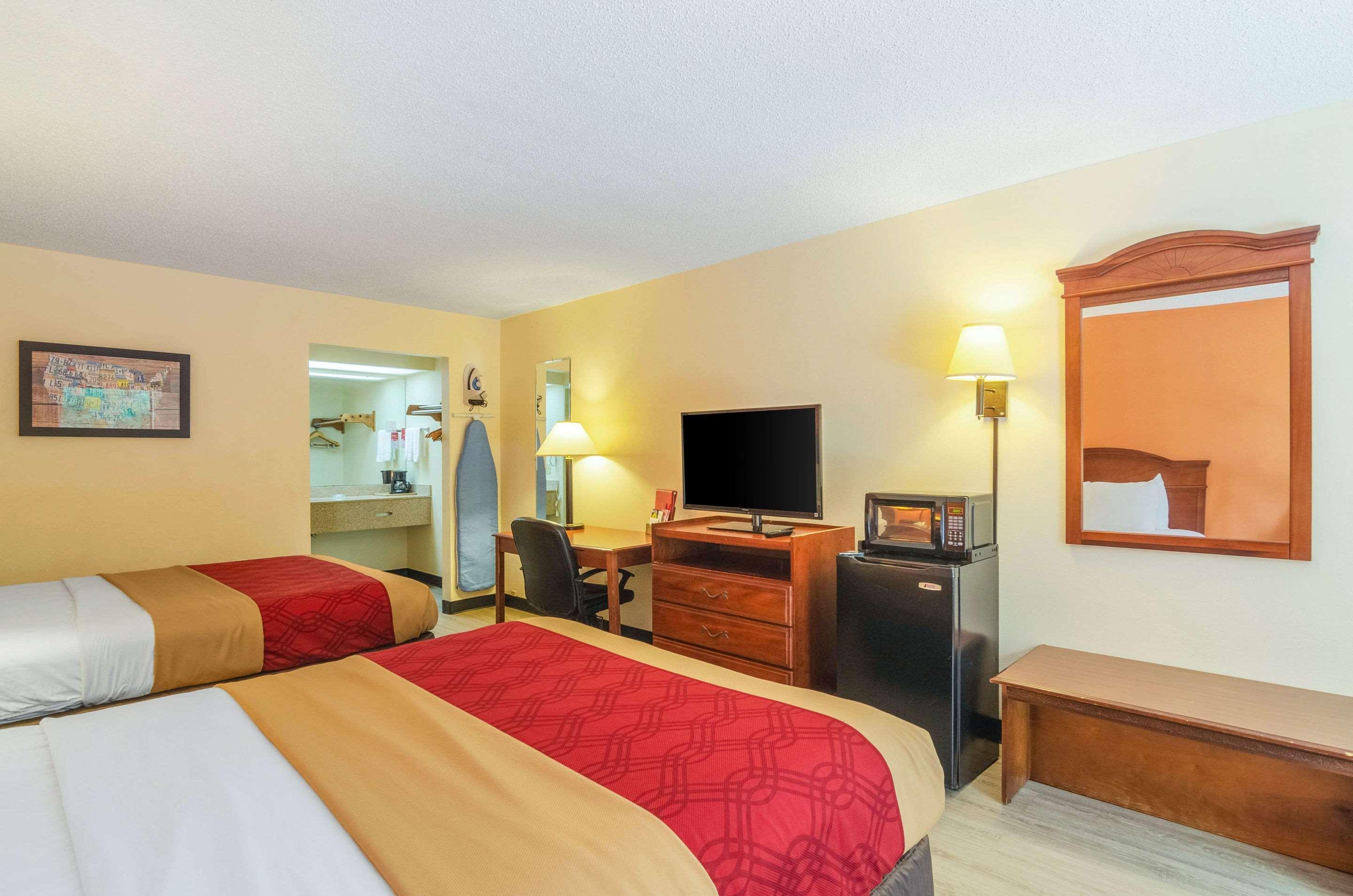 Econo Lodge Inn & Suites Gulfport Dış mekan fotoğraf