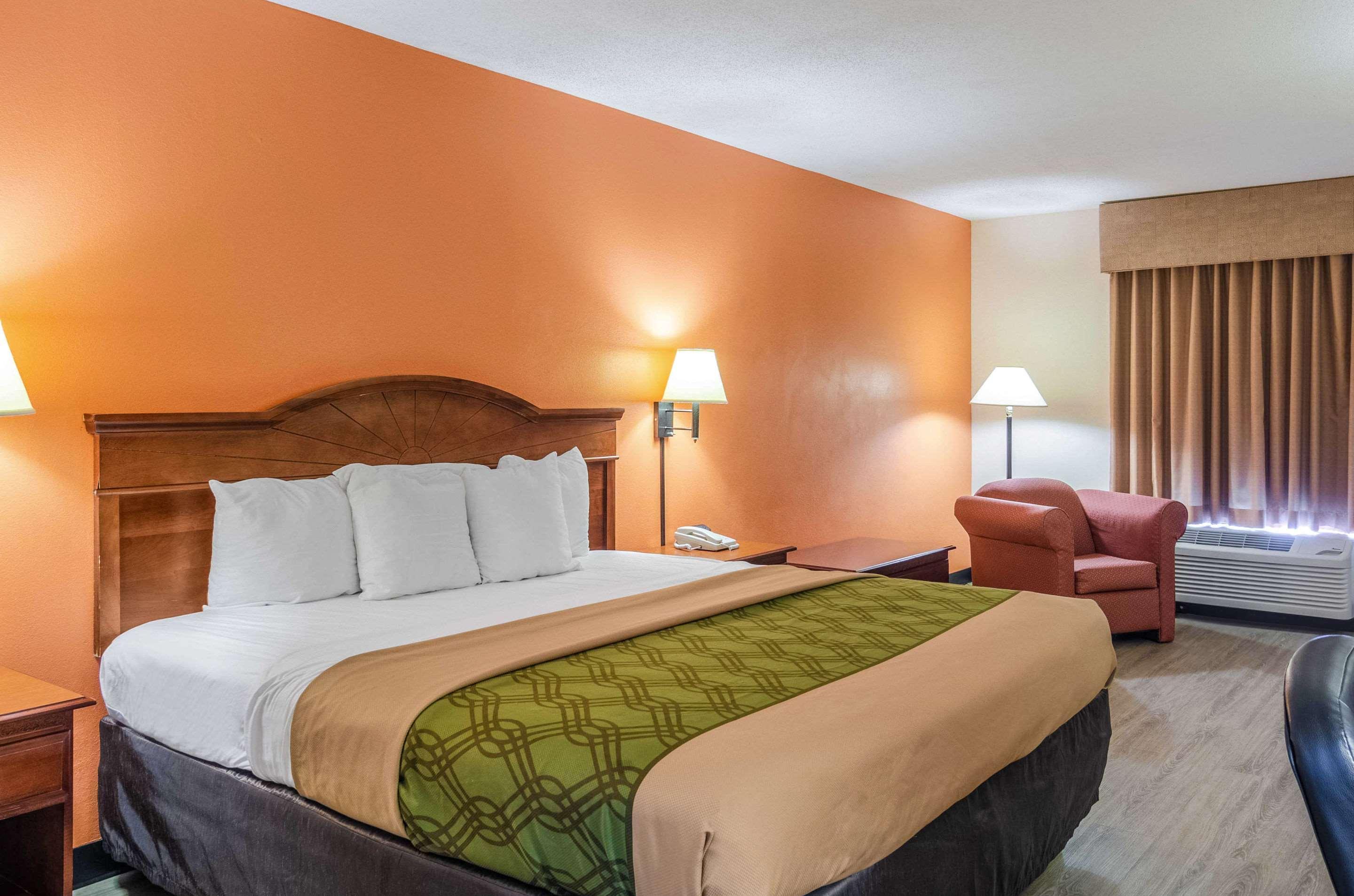 Econo Lodge Inn & Suites Gulfport Dış mekan fotoğraf
