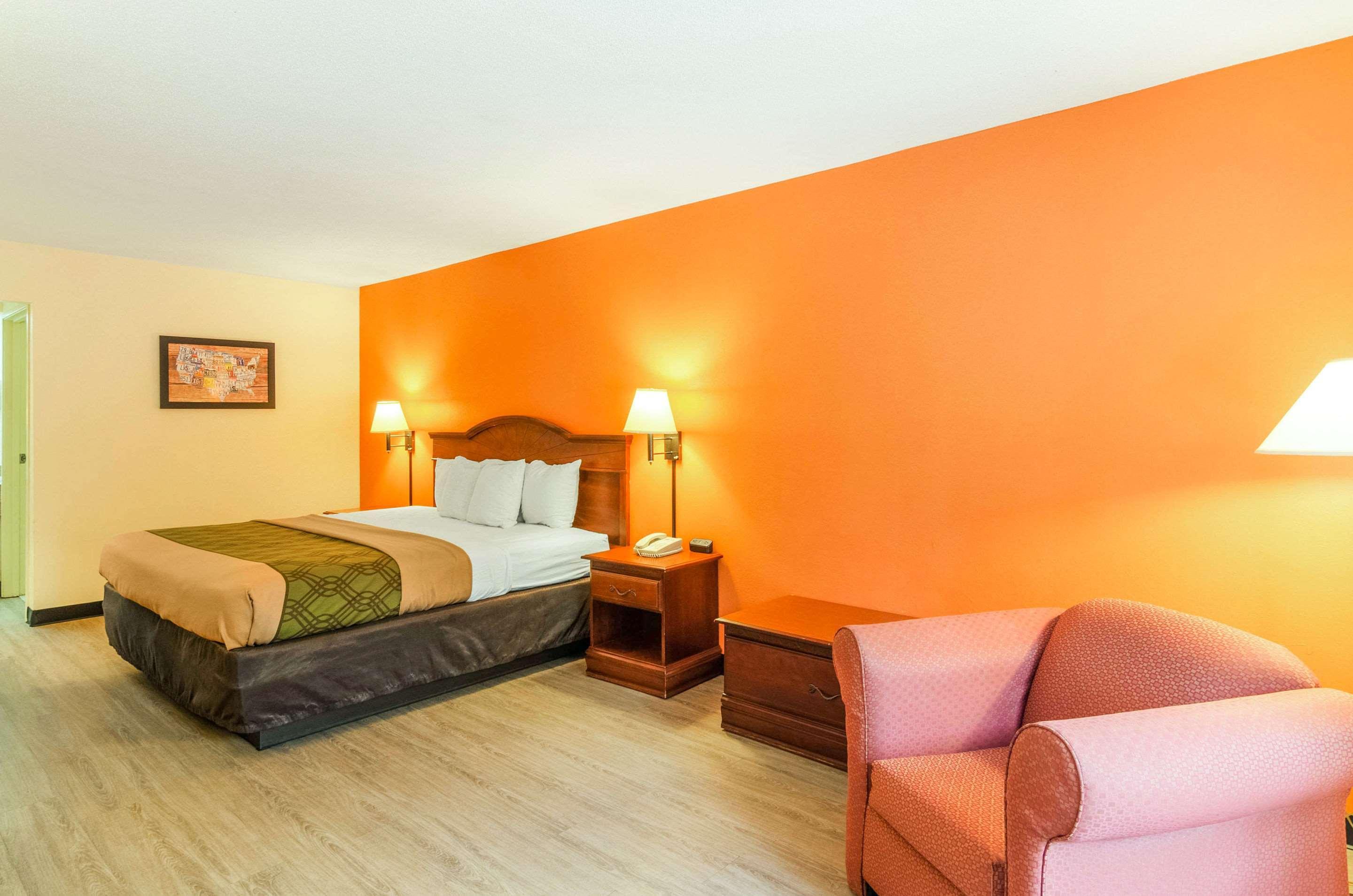 Econo Lodge Inn & Suites Gulfport Dış mekan fotoğraf