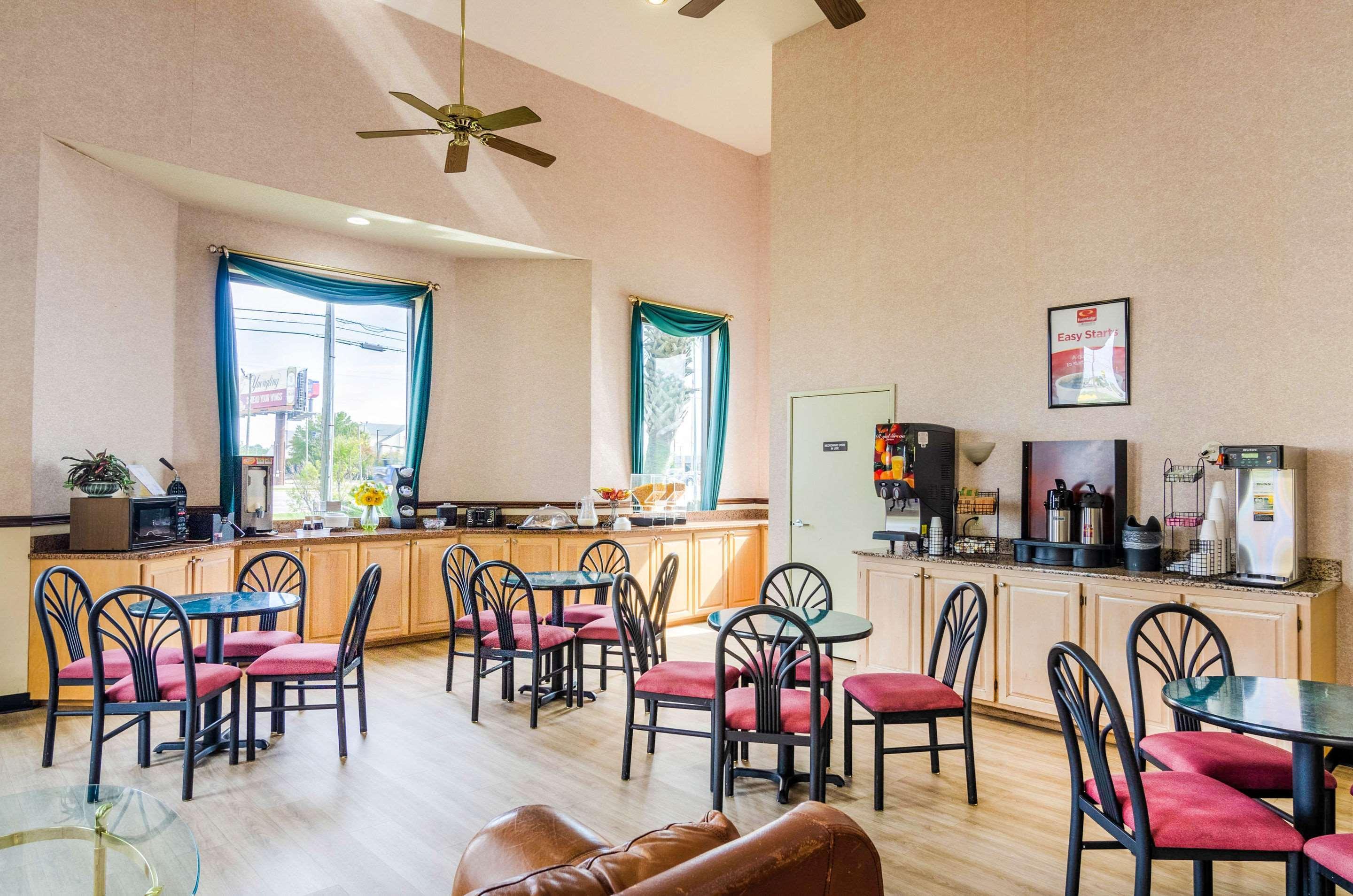 Econo Lodge Inn & Suites Gulfport Dış mekan fotoğraf