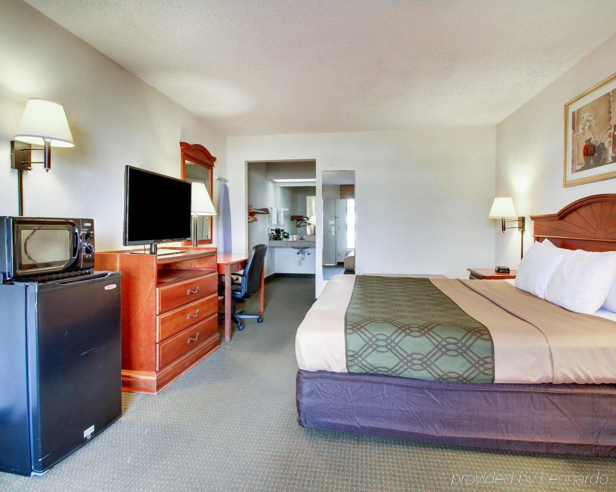 Econo Lodge Inn & Suites Gulfport Dış mekan fotoğraf
