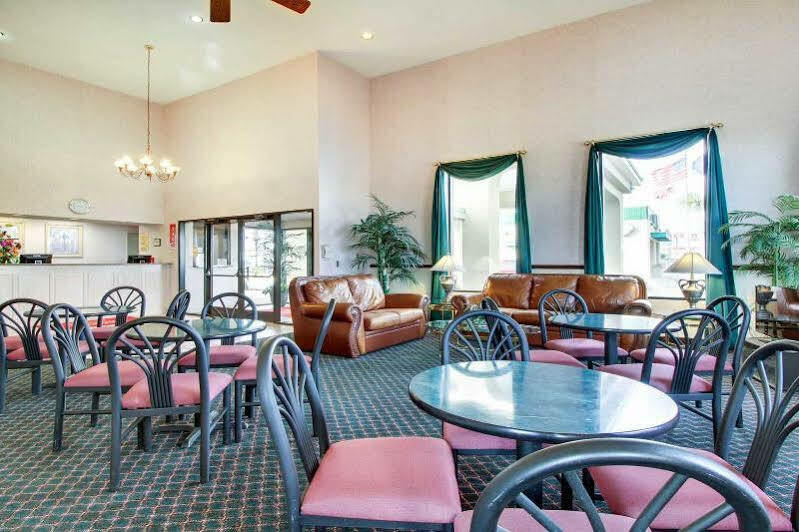 Econo Lodge Inn & Suites Gulfport Dış mekan fotoğraf