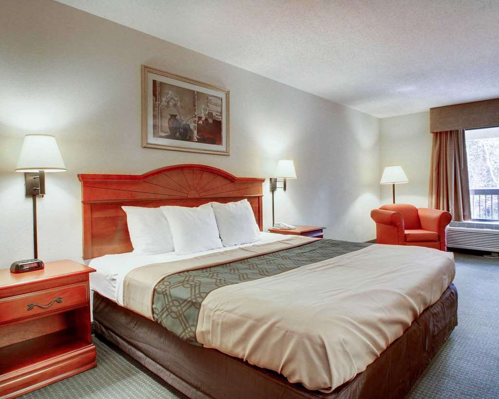 Econo Lodge Inn & Suites Gulfport Oda fotoğraf
